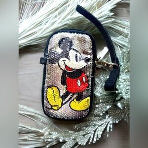 Disney parks /Disney Tech. Mickey Mouse wristlet bag
